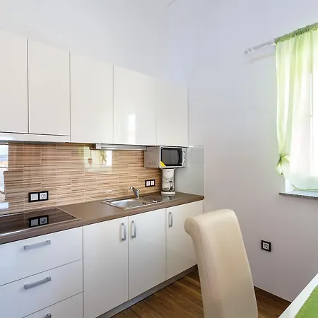 Apartment Vlado Krk Town