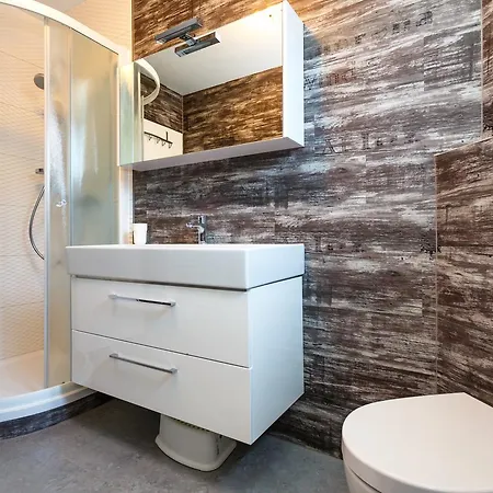 Vlado Apartamento Krk Town